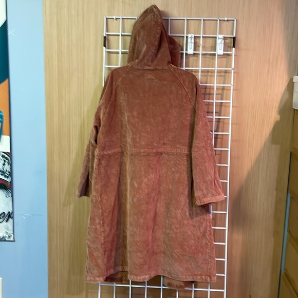 Pol 100% cotton button down jacket with hood. - Picture 4 of 6